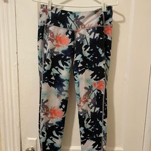 Patterned leggings